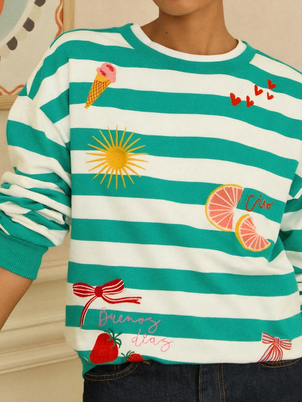 Love And Roses Embroidered Sweatshirt - Picture 4 of 6
